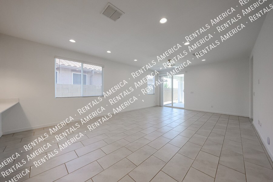 Building Photo - 3119 W Via Dona Rd