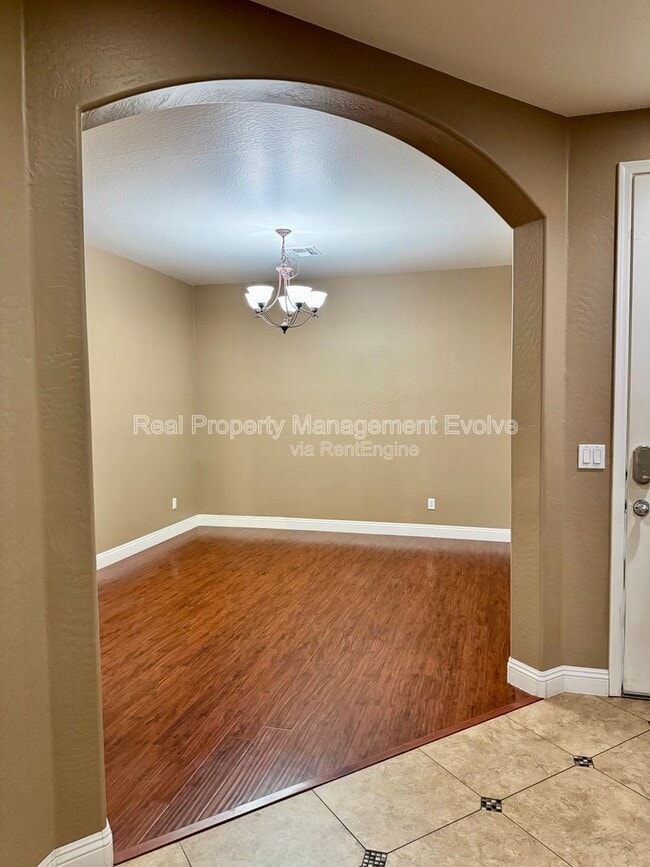 Building Photo - 9156 W Mine Trail