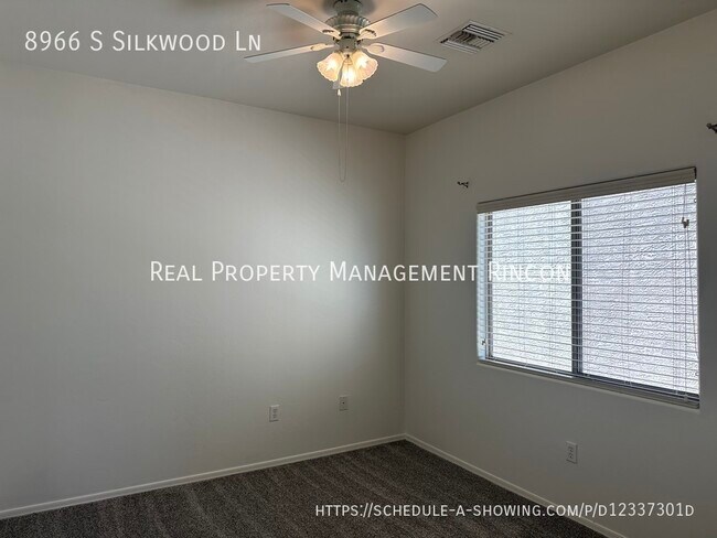 Building Photo - FRESH AND READY!! VAIL SCHOOLS TOO!!3 bed/...