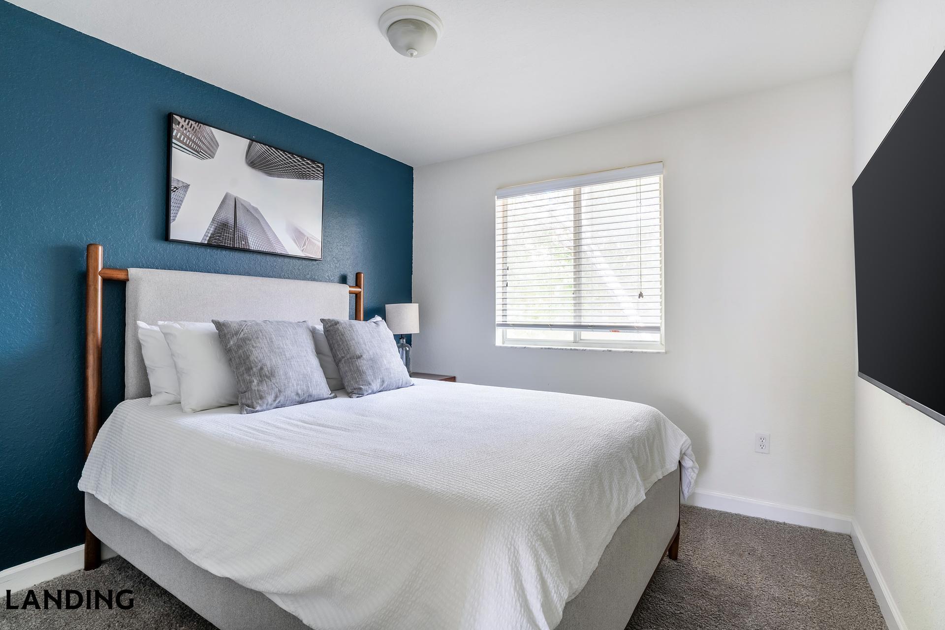 Building Photo - 1140 SE 24th Rd