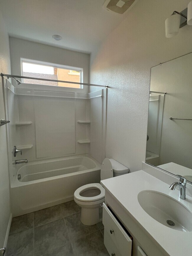 Building Photo - 3137 Barnowl Wy