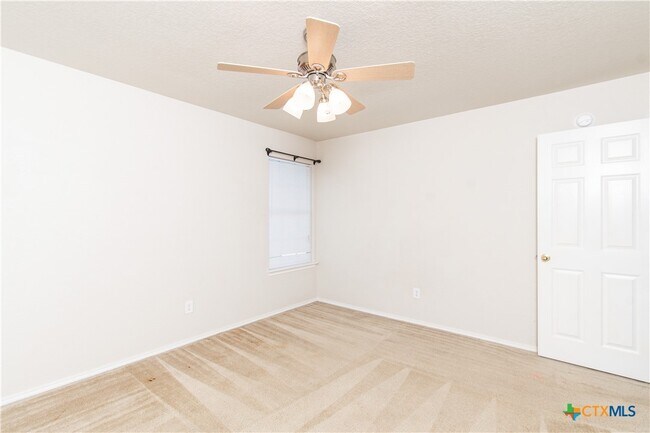 Building Photo - 5401 Jitterbug Ct