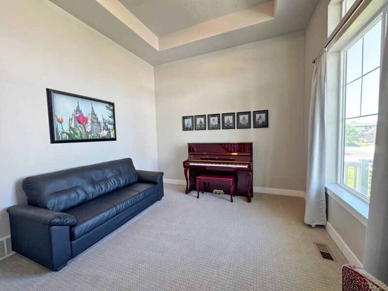 Building Photo - 3687 S Spinnaker Bay Dr