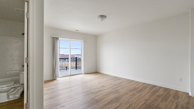 Building Photo - 2625 W Marina Dr