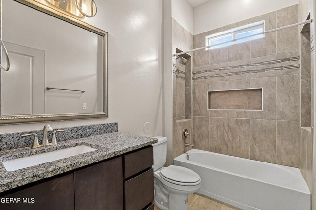 Building Photo - 12365 Desert Dove Ave