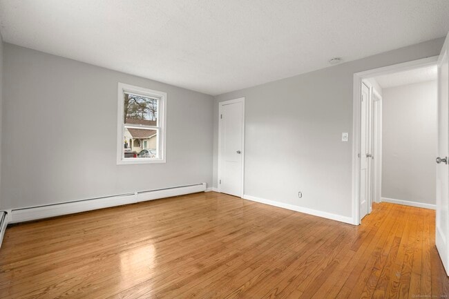 Building Photo - 267 N Washington St