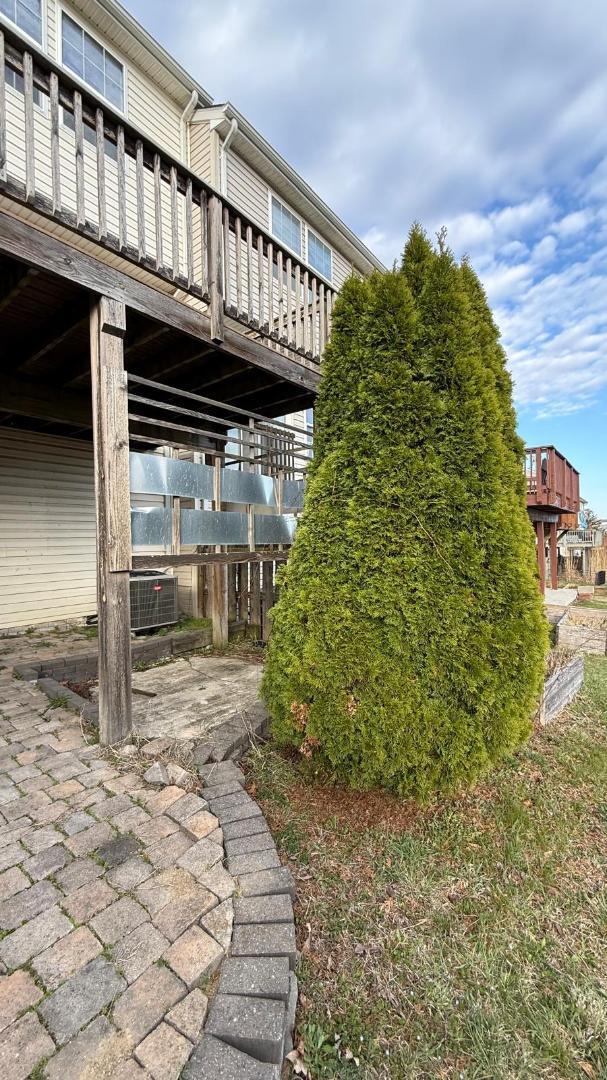 Building Photo - 12 Council Ct