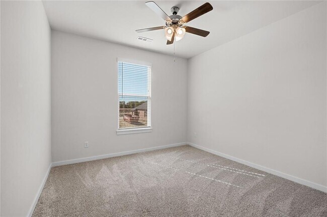 Building Photo - 4790 W Planetree St