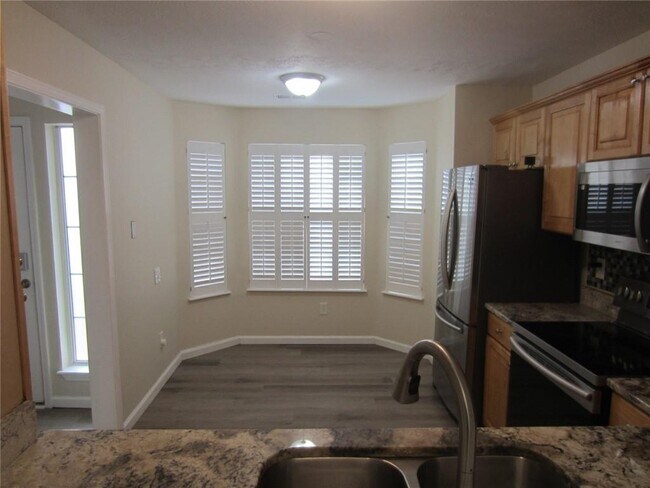 Building Photo - 4036 Oak Glenn Dr