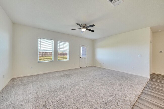Building Photo - Beautiful home in Pflugerville