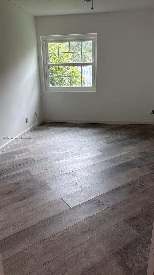 Building Photo - 1407 Seagrape Cir