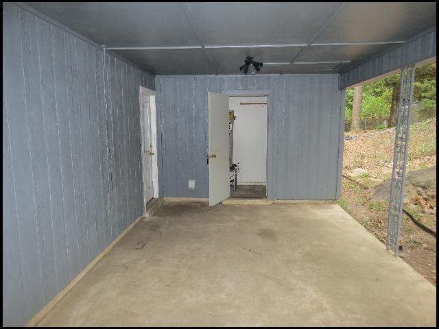 Building Photo - 609 Nan Cir