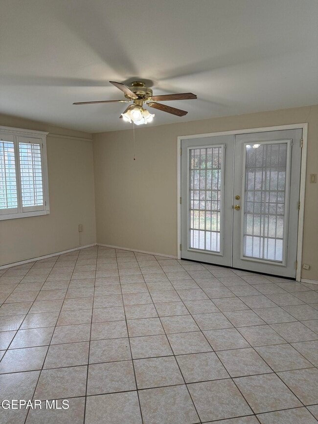 Building Photo - 220 Rio Tinto Dr