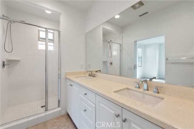 Building Photo - 61 Quill