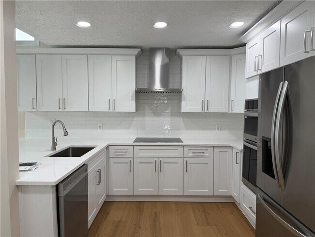 Building Photo - 2210 Concord Square Dr NE