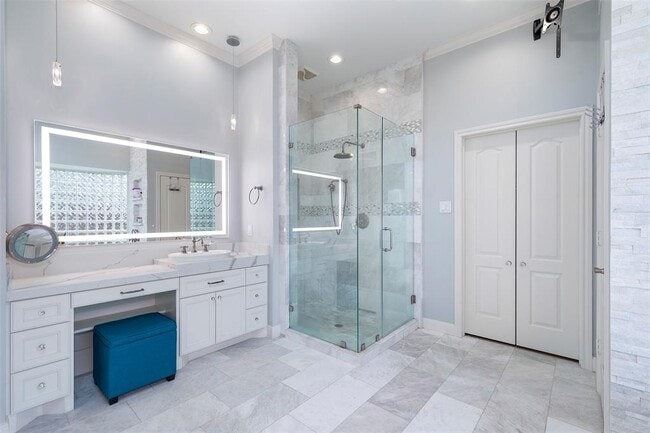 Building Photo - 13011 Far Point Manor Ct