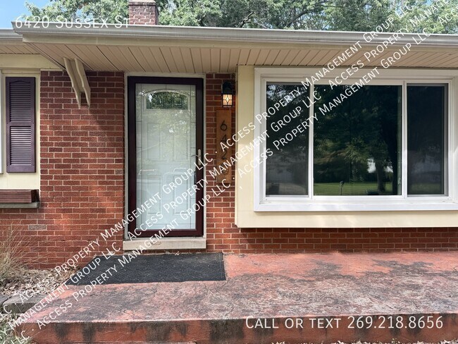 Building Photo - 6420 Sussex St