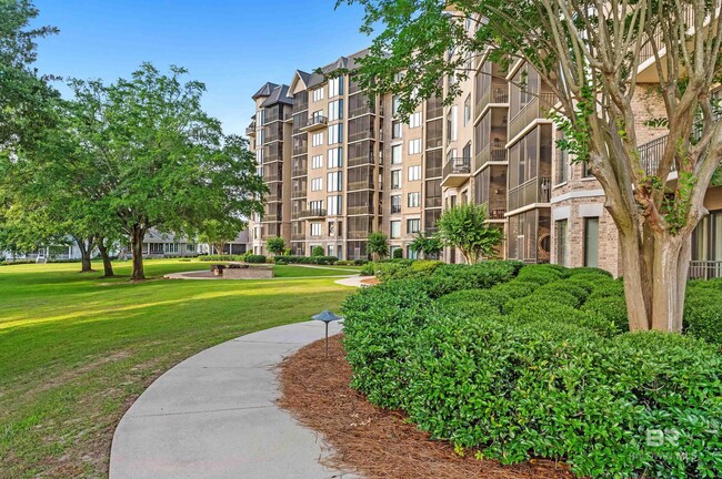 Building Photo - 18269 Colony Dr Dr