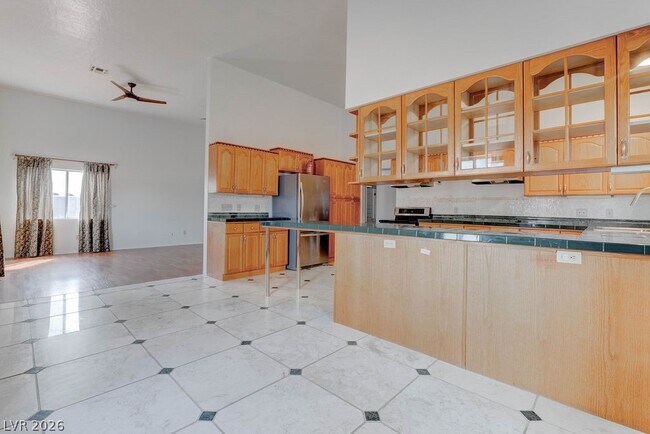 Building Photo - 4880 Dorrell Ln