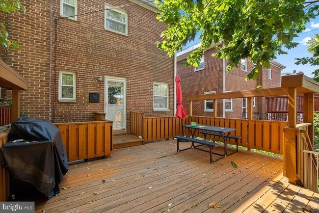 Building Photo - 4411 Harrison St NW