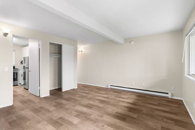 Living Space - Rainier Gardens Aparments