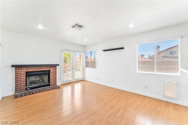 Building Photo - 4744 Denwood Dr