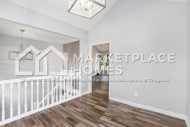 Building Photo - 117 Fawn Ln