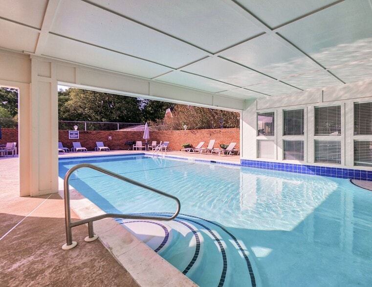 Primary Photo - The Gatsby at Midtown Apartment Living