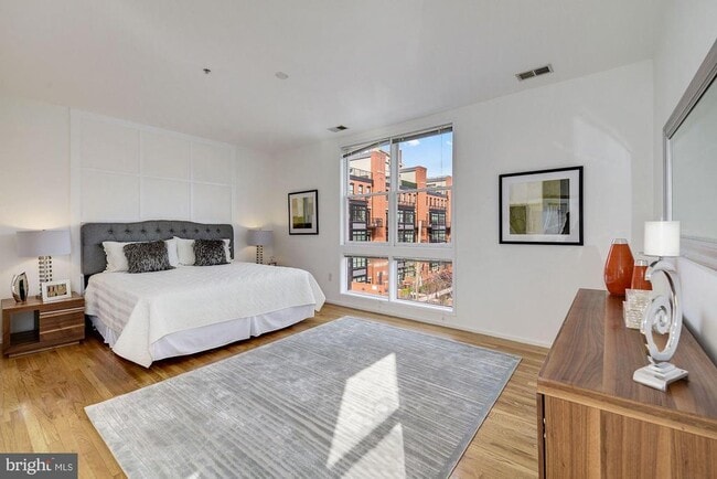 Building Photo - 1662 N Quinn St