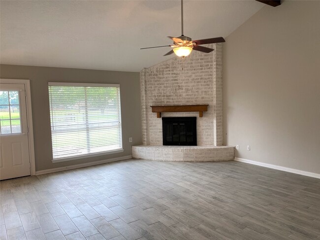 Building Photo - 3810 Downing Cir