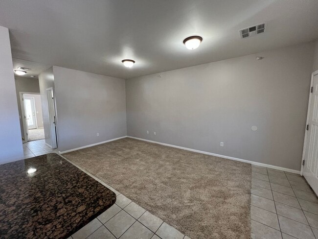 Building Photo - 2 bedroom unit across street from KSU Campus. Available August 1st!