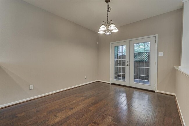 Building Photo - 83 Woodlily Pl