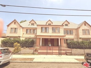 Building Photo - 1573 W 30th St