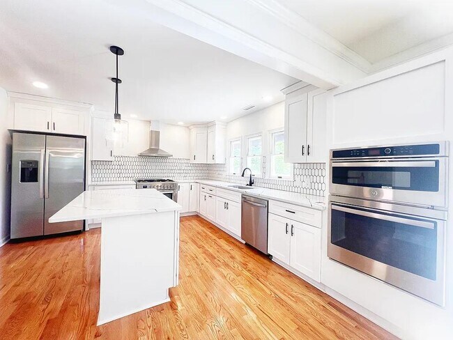 Building Photo - 12 Ginger Ln