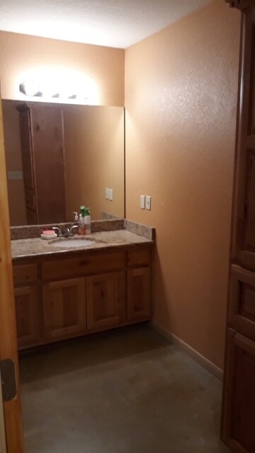 Building Photo - 2627 TX-72