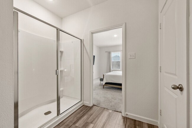 Building Photo - 4724 Swan Nck Dr