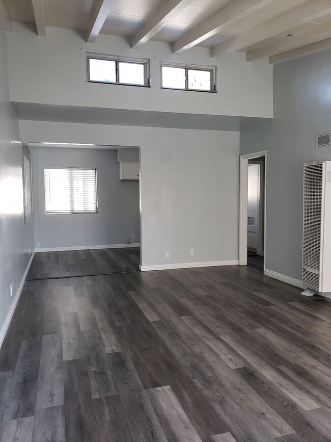 Interior Photo - 3384-3386 Martin Luther King Jr Blvd