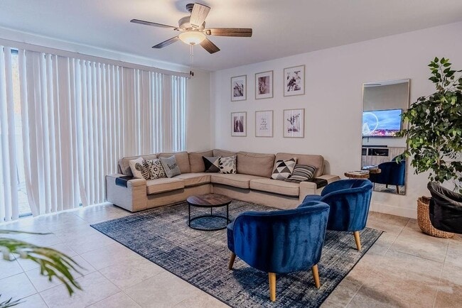 Building Photo - 4742 Terra Esmeralda Dr