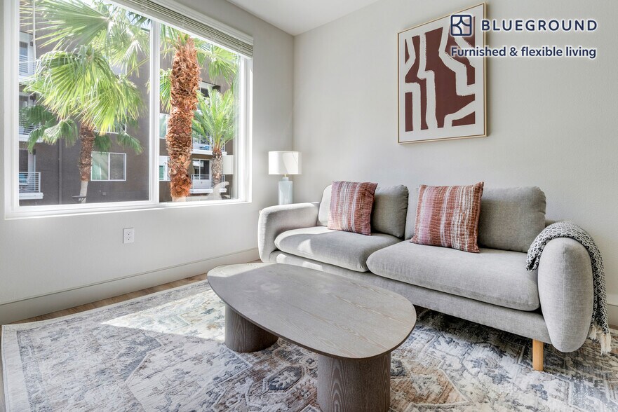 Primary Photo - 44758 Old Warm Springs Blvd