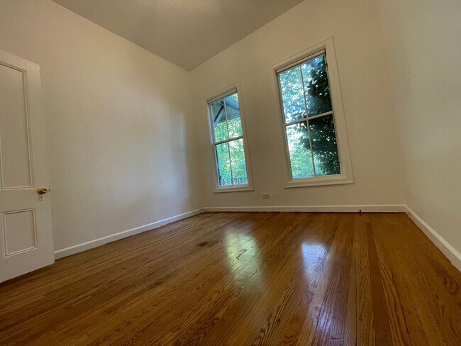 Building Photo - Office Suites in NW Nob Hill/Alphabet Dist...