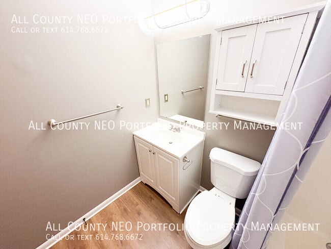 Building Photo - 522 Warwick Ln