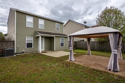 Building Photo - Available Immediately!