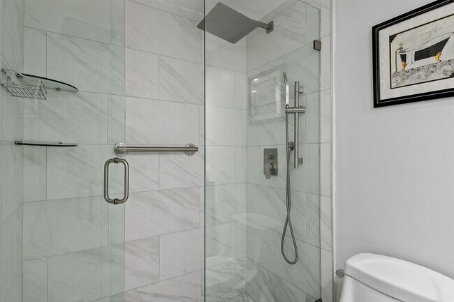 Building Photo - 3700 Galt Ocean Dr