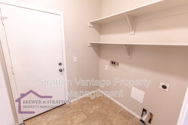 Building Photo - 3533 W Sousa Ct