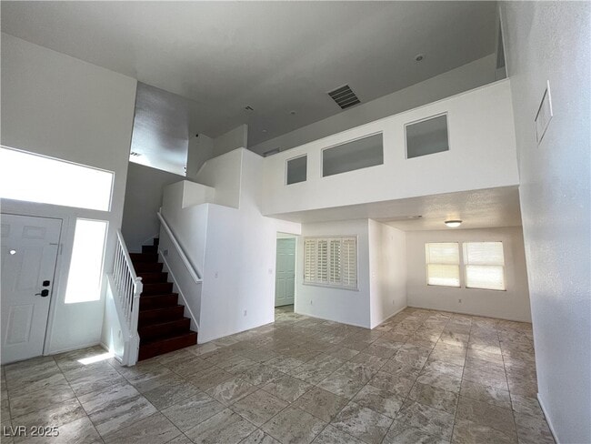 Building Photo - 4364 Mesa Hill Dr