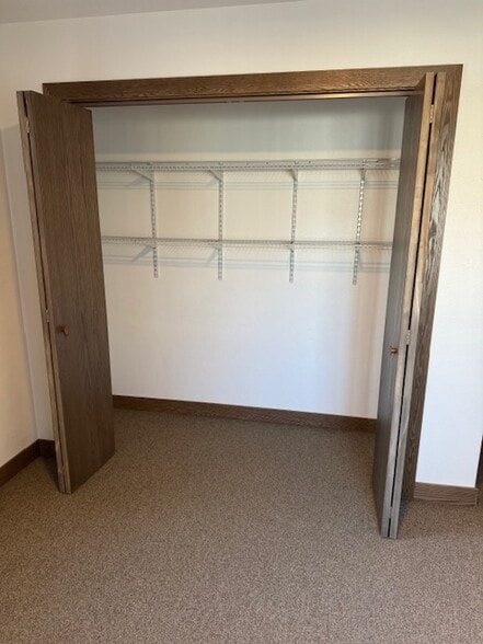 Building Photo - 1516 Avon St