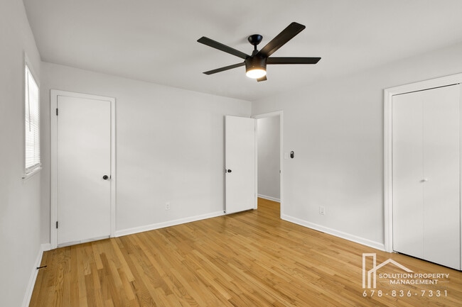 Building Photo - 1870 Gherry Dr