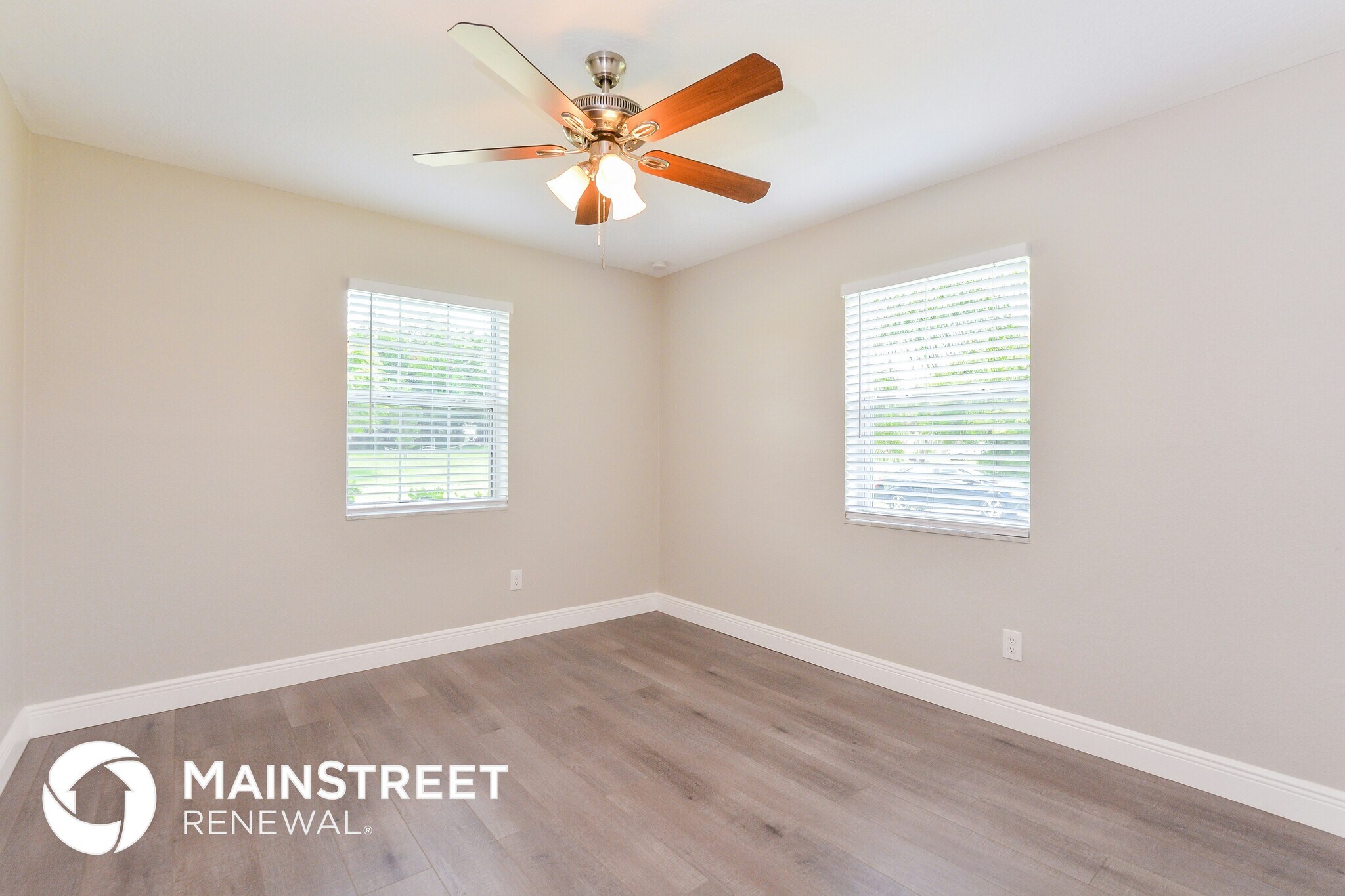 Building Photo - 983 N Waycross Cir