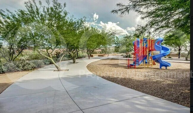 Building Photo - 5750 S Ladyslipper Pl