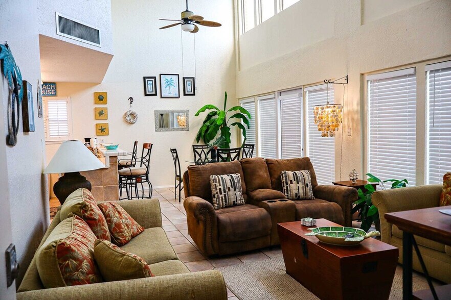 Building Photo - 129 E Morningside Dr